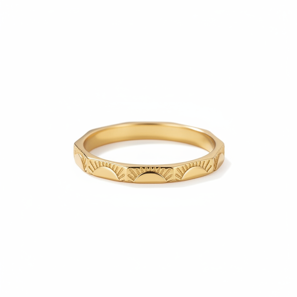 Gouden ring witte achtergrond