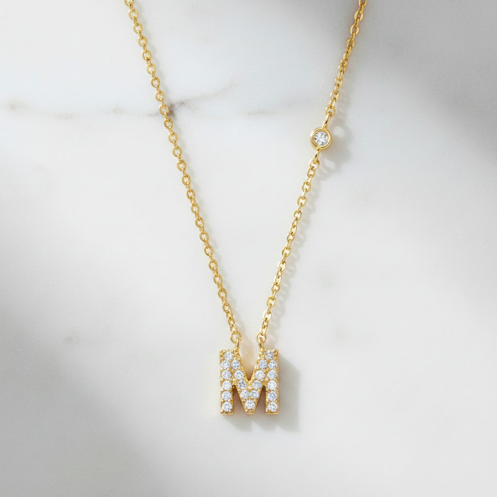 Letter M ketting